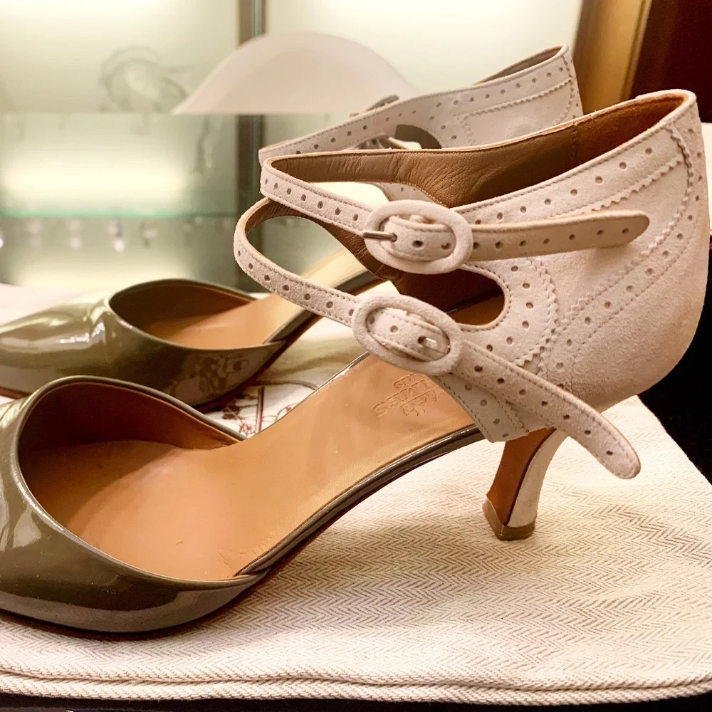Hermes Classic Bicolour suede & leather broguing heeled pumps EU 39 - Picture 2 of 8